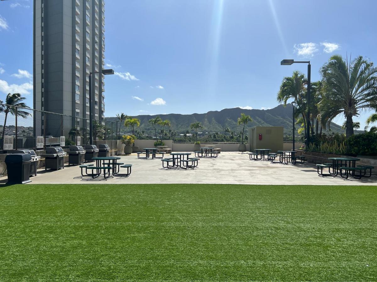 ホノルル Waikiki Sunsetアパートホテル エクステリア 写真